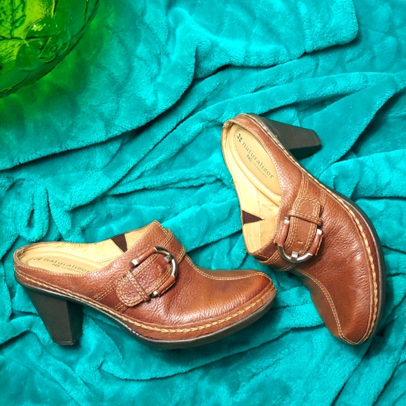 Naturalizer womens clogs Clearance